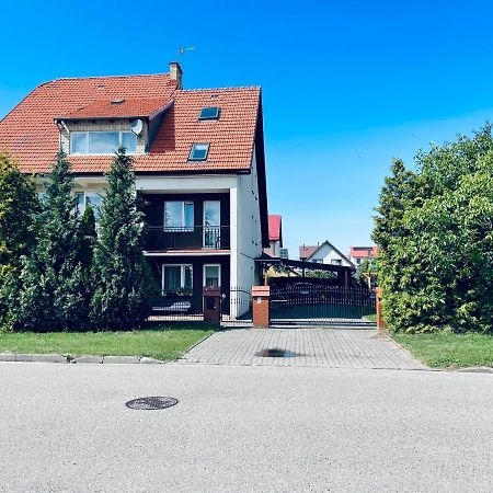 Ferienwohnung Dom Wczasowy Riviera Ustronie Morskie Exterior foto