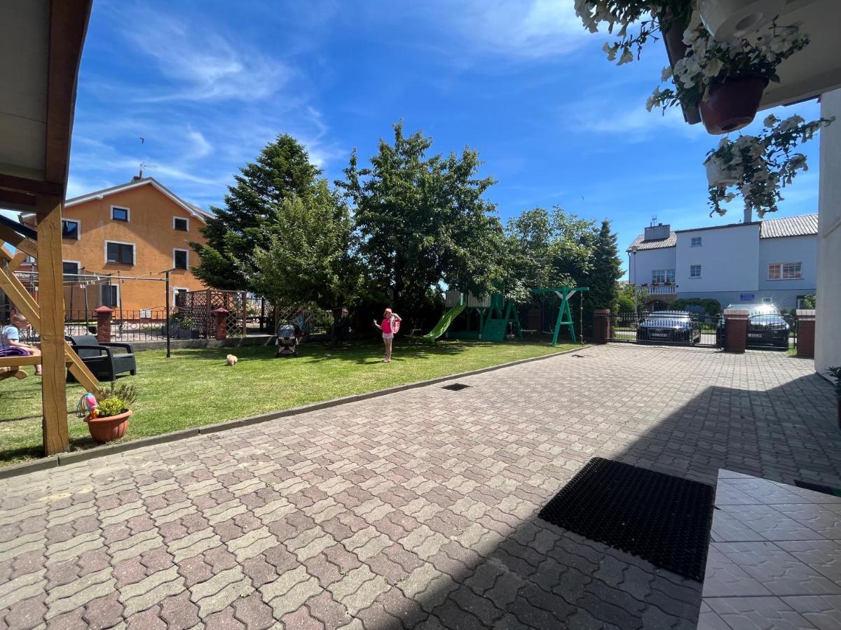 Ferienwohnung Dom Wczasowy Riviera Ustronie Morskie Exterior foto